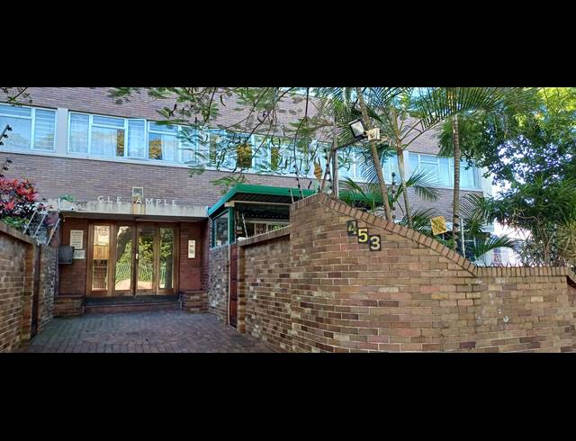 3 BEDROOM APARTMENT FOR SALE IN GLENWOOD